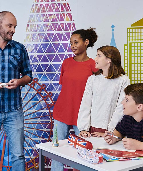 Un cours collectif hebdomadaire niveau collège avec Acadomia