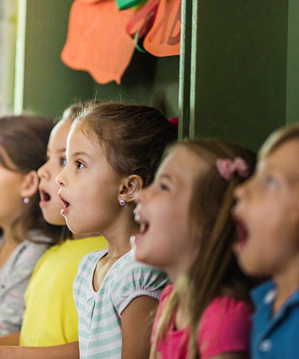 Stages et cours collectifs de chant pour enfants avec Acadomia